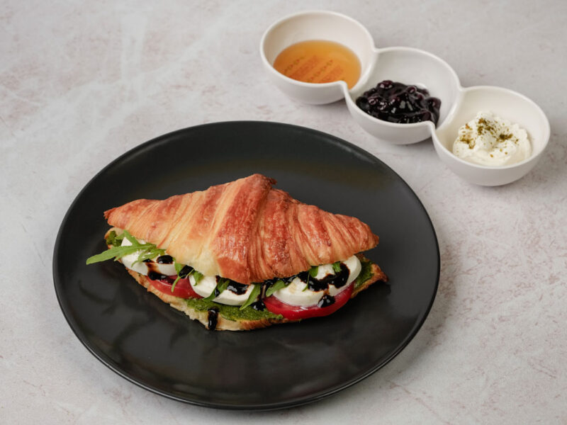 Tomato Mozzarella pesto sandwich